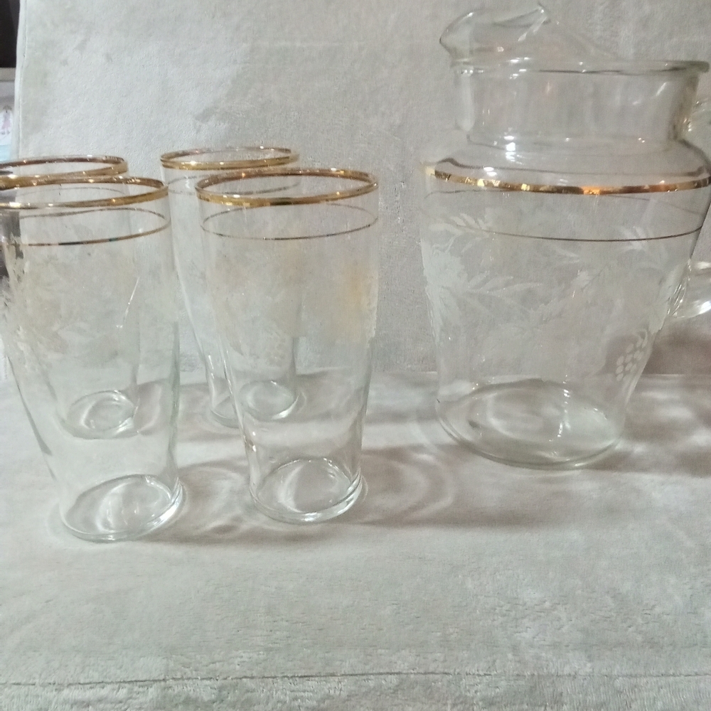 Elegant Bartlett Collins Glass Pitcher & 4 GlassTumblers